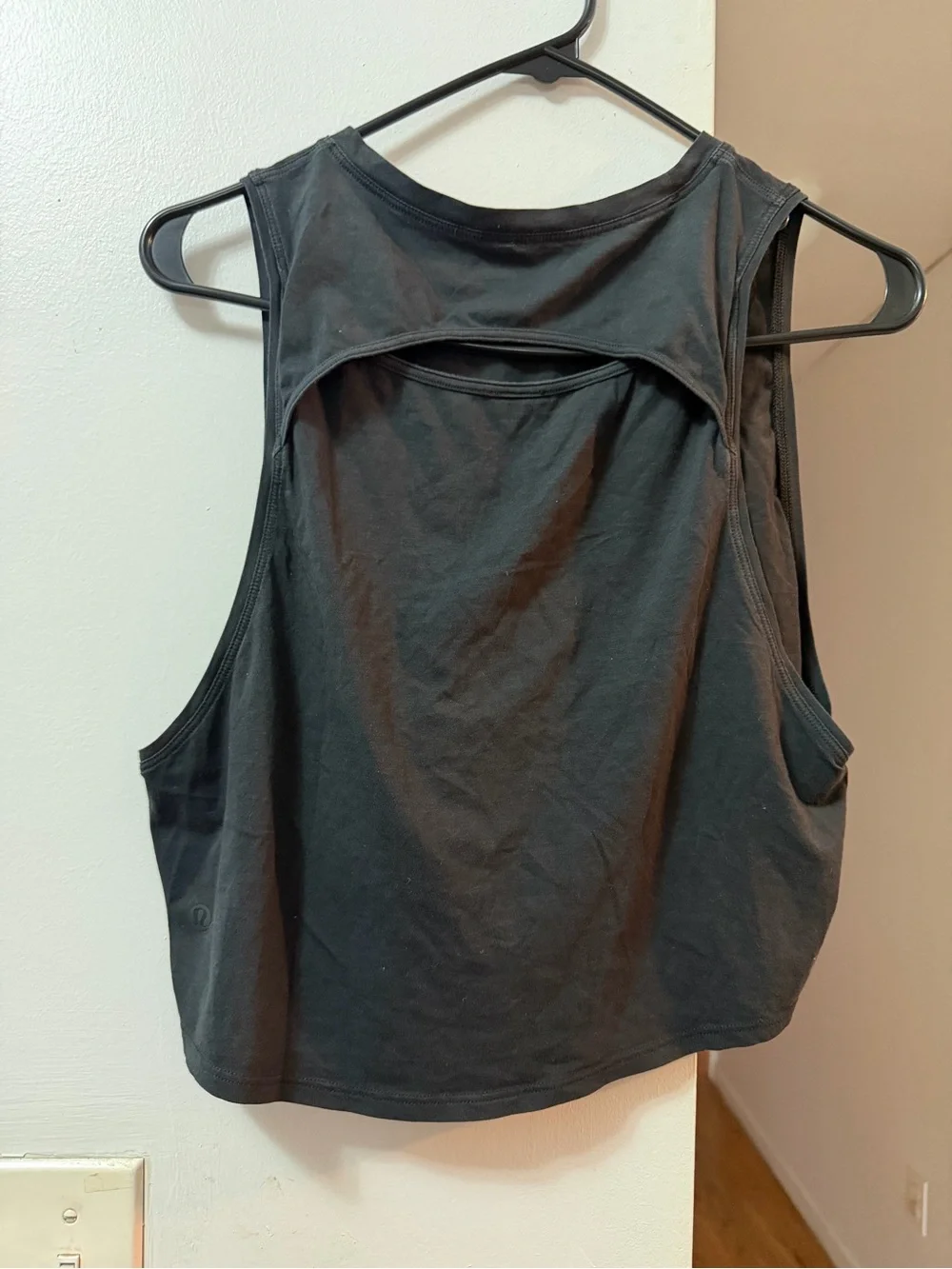 lululemon athletica Black Cropped Muscle Tank - Picture 2 of 4